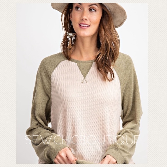 Long Sleeve Kiwi Color Block Thermal - Picture 4 of 8